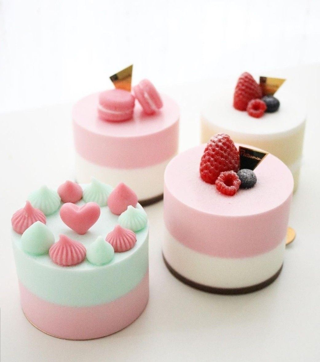 Cake Scented Candle